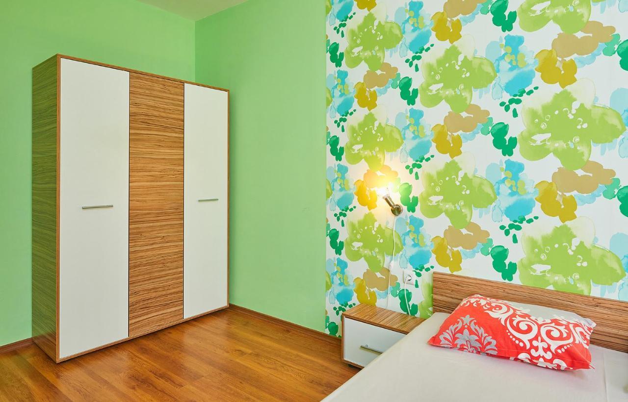 Apartments Dimitrovi Pomorie Esterno foto