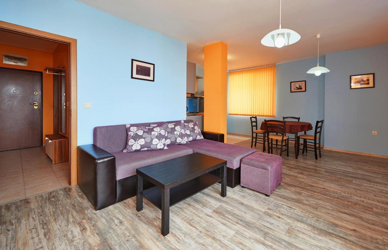 Apartments Dimitrovi Pomorie Esterno foto