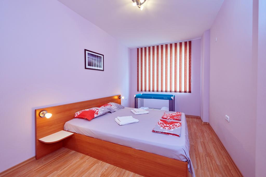 Apartments Dimitrovi Pomorie Esterno foto