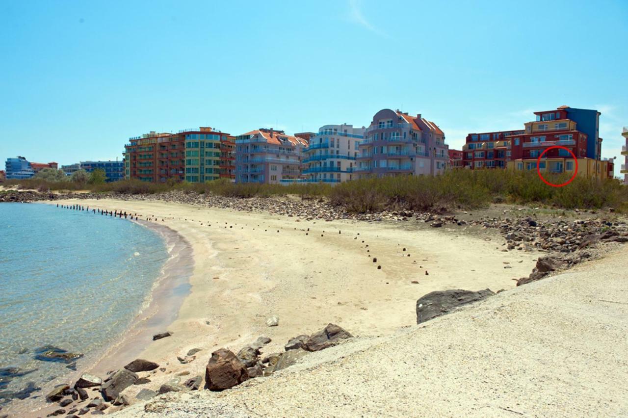 Apartments Dimitrovi Pomorie Esterno foto